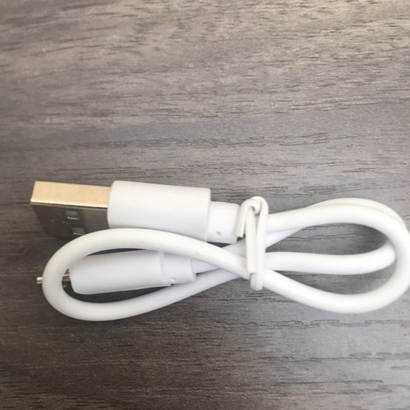 ⬇️ 2 Marked Listings for $25 - New Clip On Selfie Ring Light - Picture 5 of 5